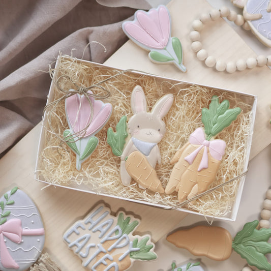 Rabbit package with egg