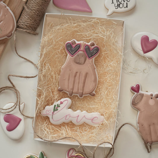 Capibara fashion e scritta Love